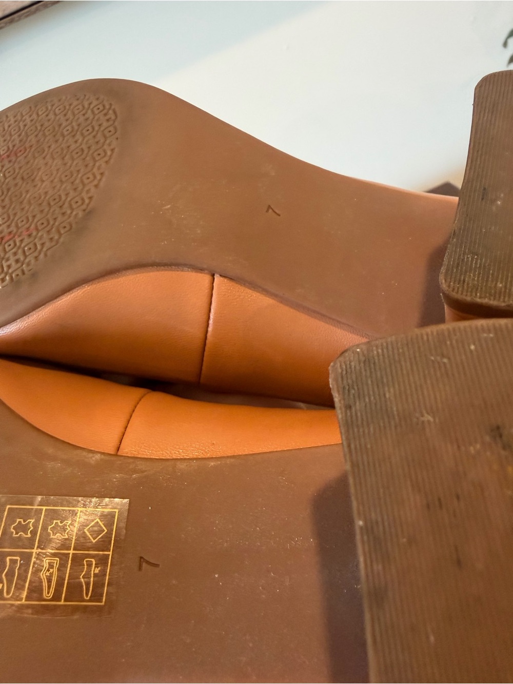 Tory Burch Chelsea Wedges‎ Tan Size 7 - Picture 11 of 11